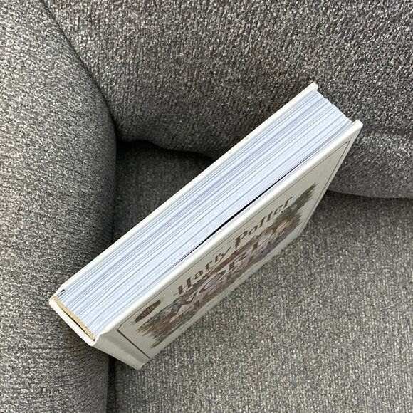 Harry Potter World of Stickers Hardback Book Hardcover Art From Wizarding World - Picture 2 of 14